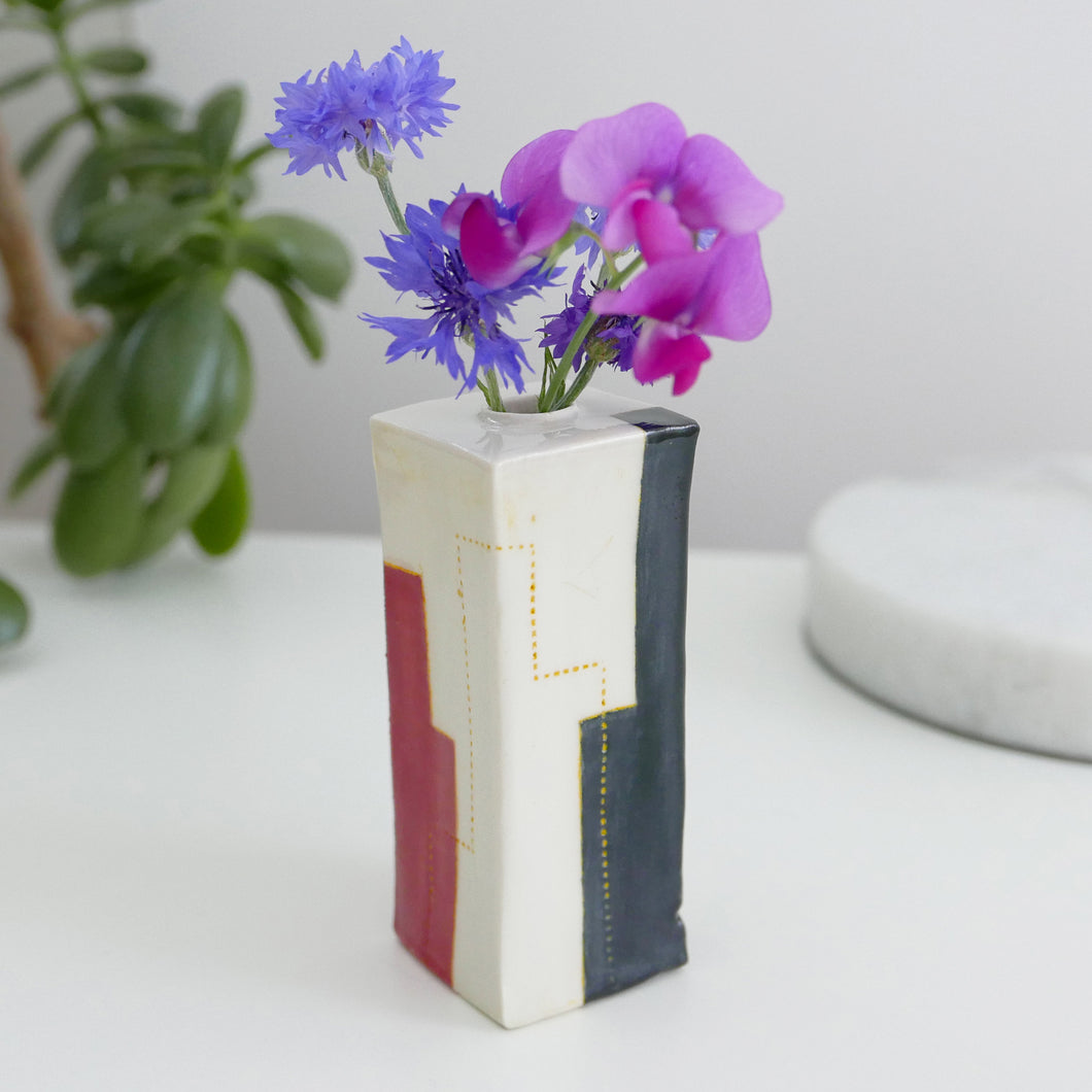 Square Bud Vase with Black and Red Color Blocking (lg)