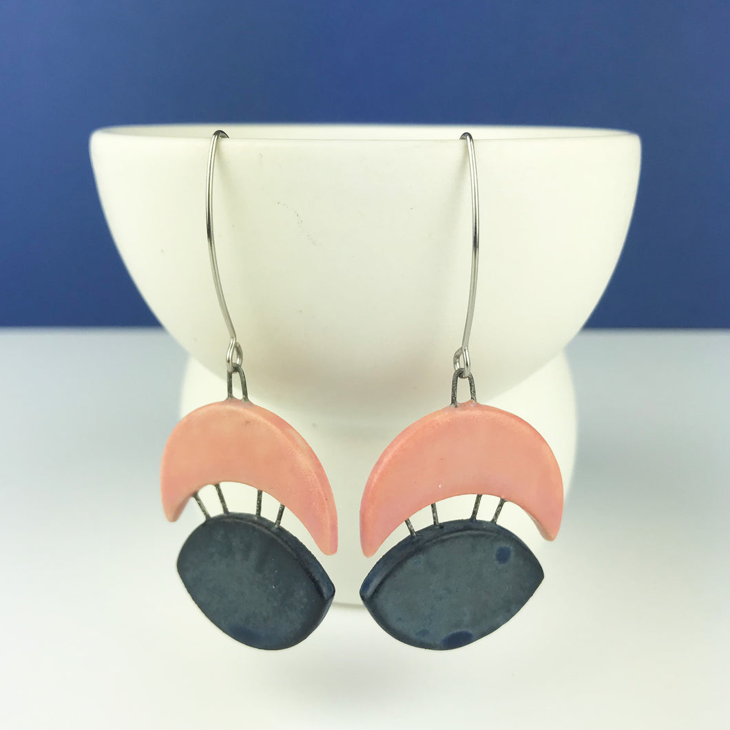 Deco Earrings in Pink and Black