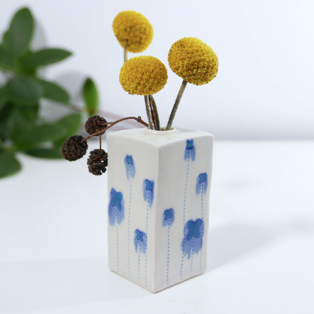 Square Bud Vase with Flowers in Blue (Md)